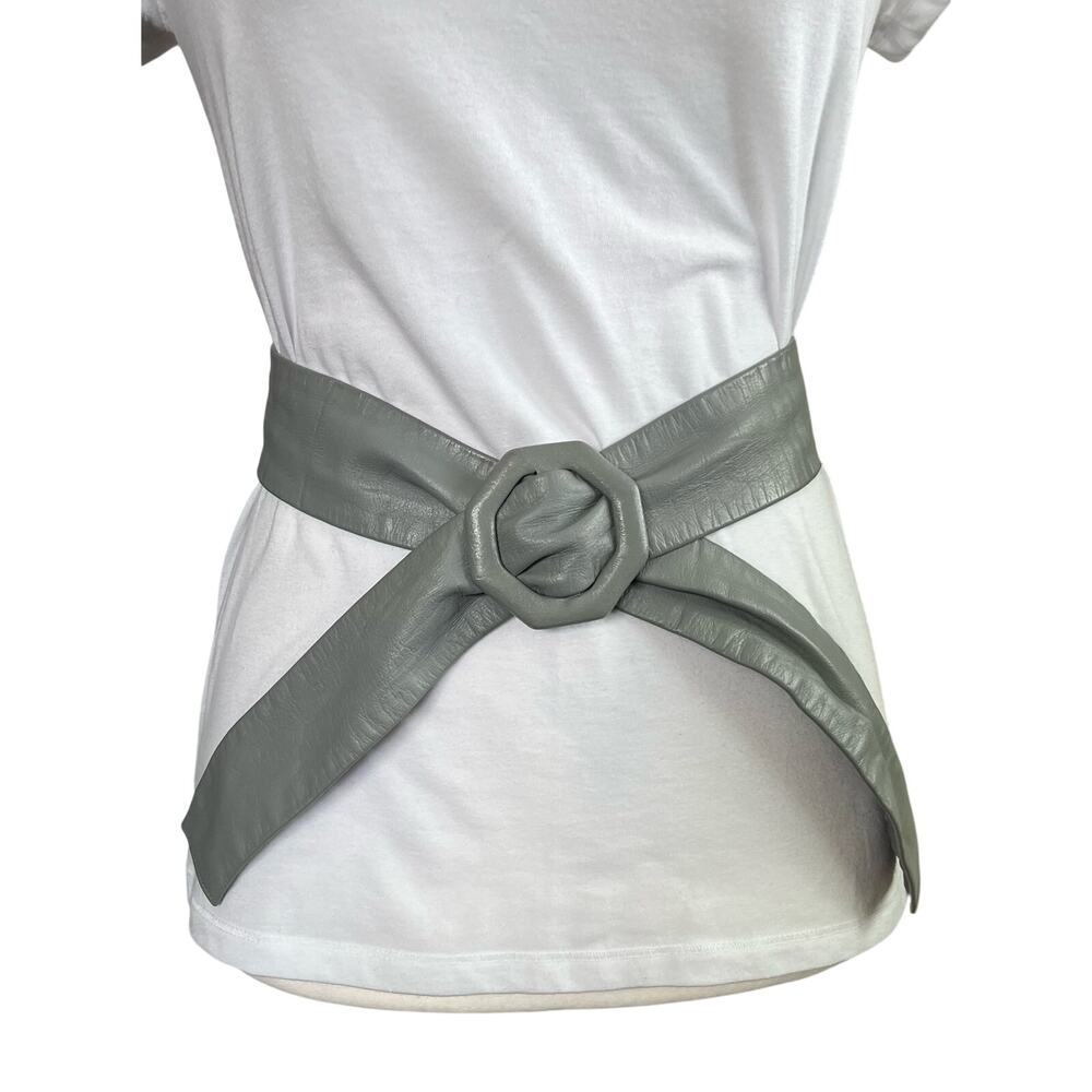 Calderon Gray Leather Wrap Belt Womens Sculpted Buckle